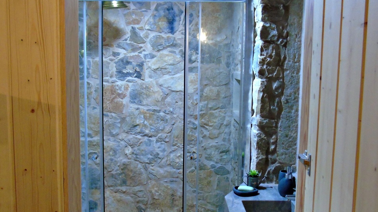 Photo of Bathroom in Penela