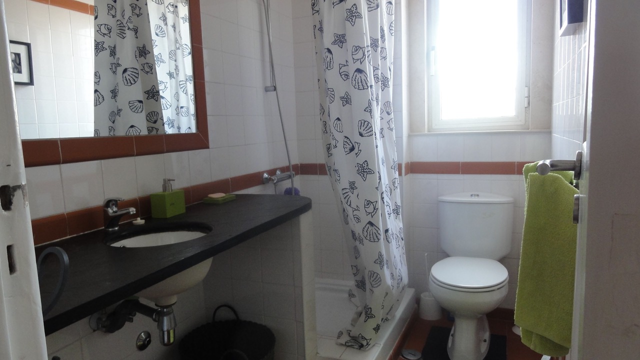 Photo of Bathroom in Costa de Caparica