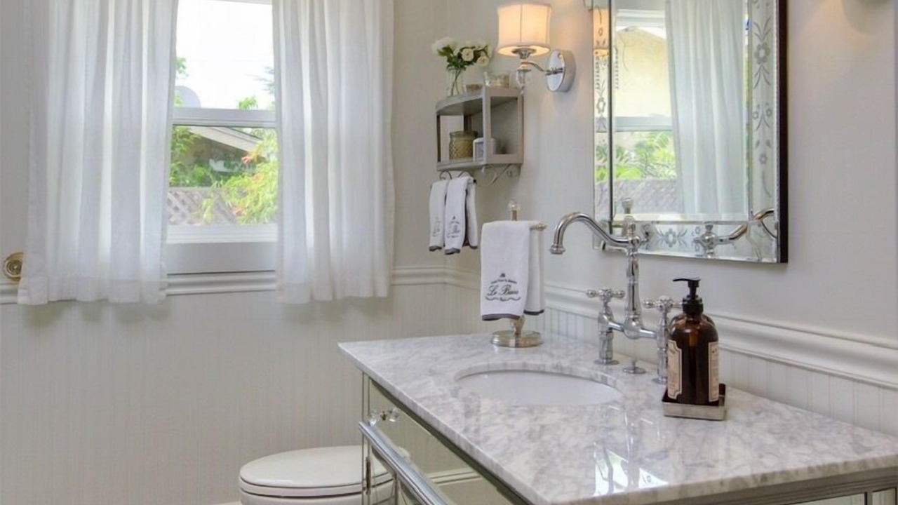 Photo of Bathroom in St. Helena