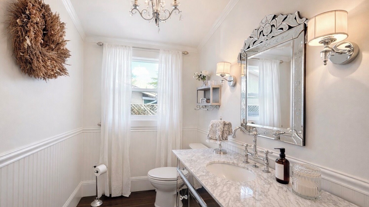 Photo of Bathroom in St. Helena