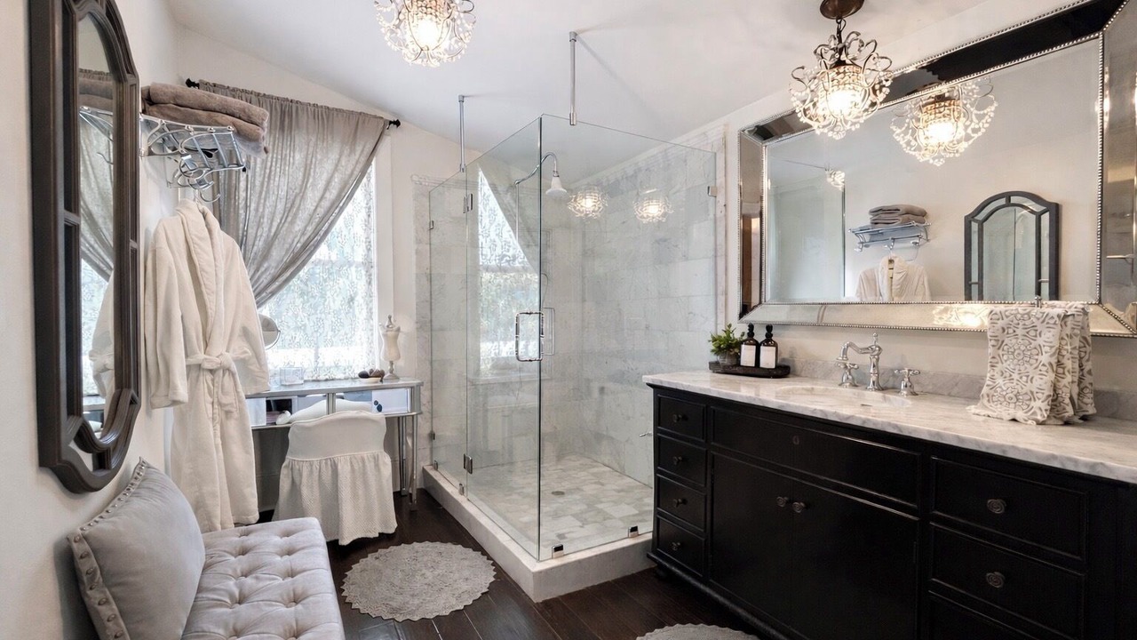 Photo of Bathroom in St. Helena