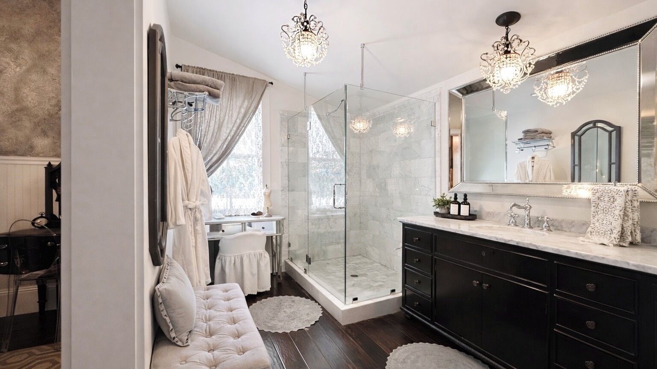 Photo of Bathroom in St. Helena
