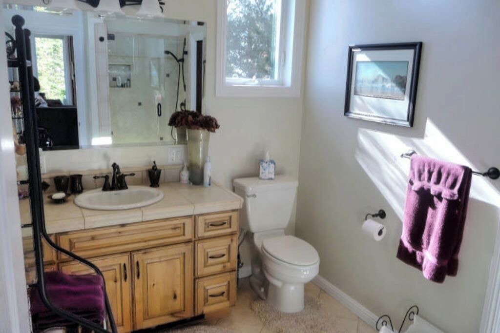 Photo of Bathroom in Albion