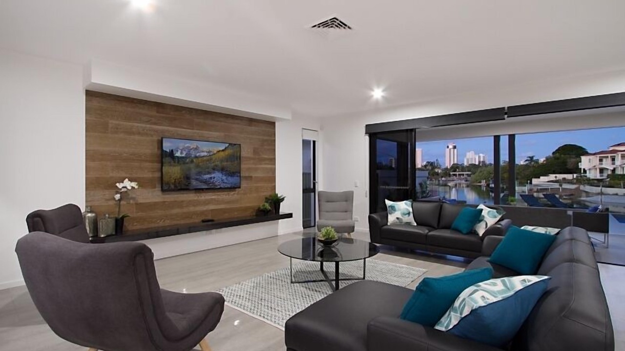 Photo of Livingroom in Broadbeach Waters