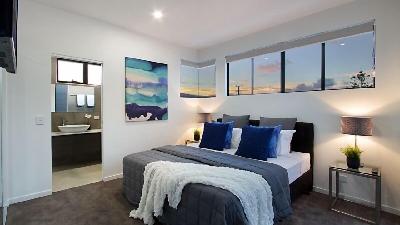 Photo of Bedroom in Broadbeach Waters