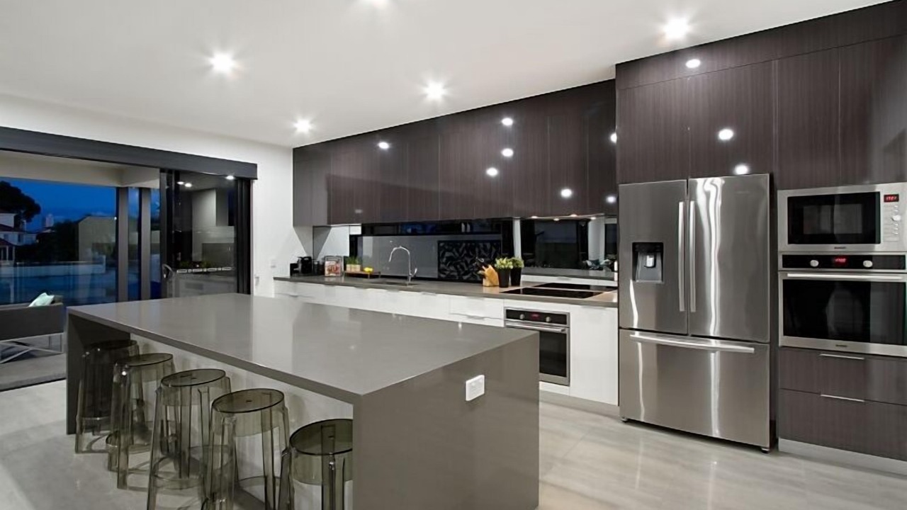 Photo of Kitchen in Broadbeach Waters