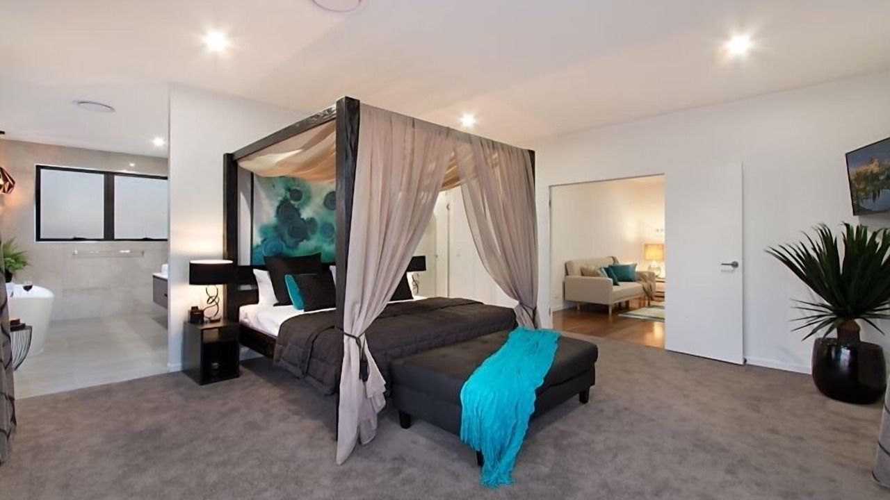 Photo of Bedroom in Broadbeach Waters