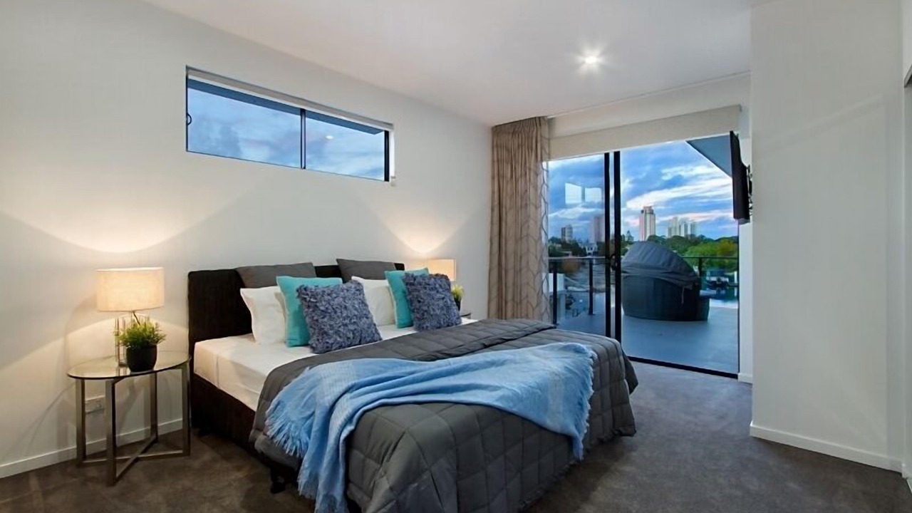 Photo of Bedroom in Broadbeach Waters