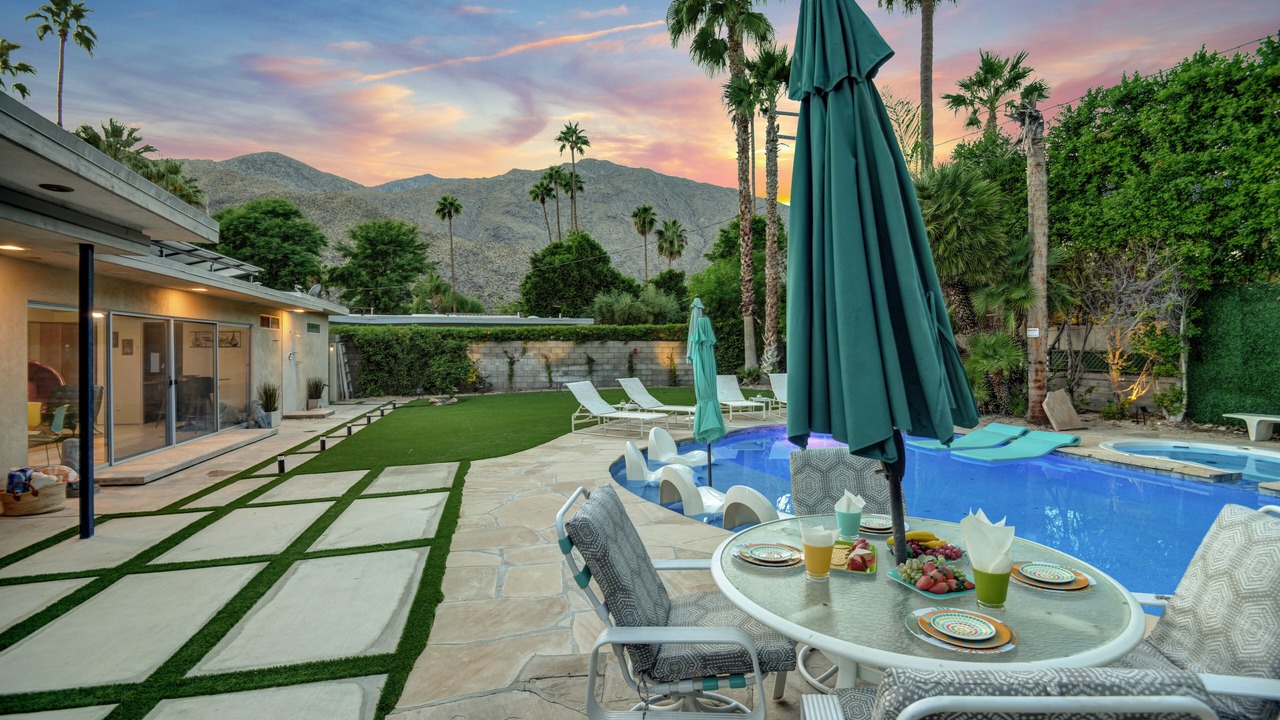 Photo of Outdoor in Tahquitz River Estates