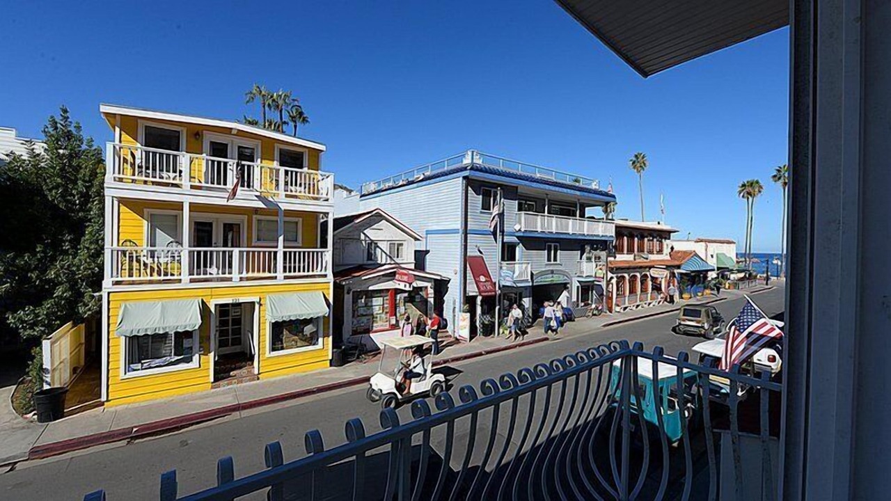 Photo of Others in Avalon