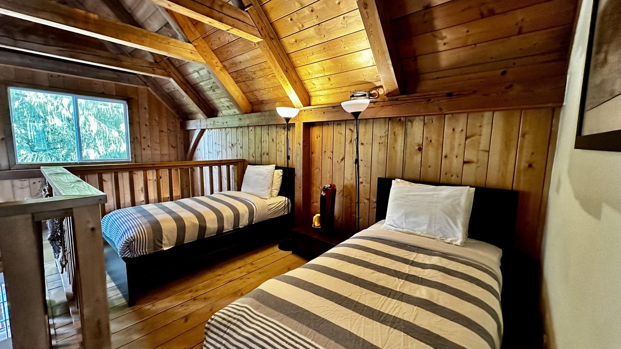Photo of Bedroom in Ucluelet