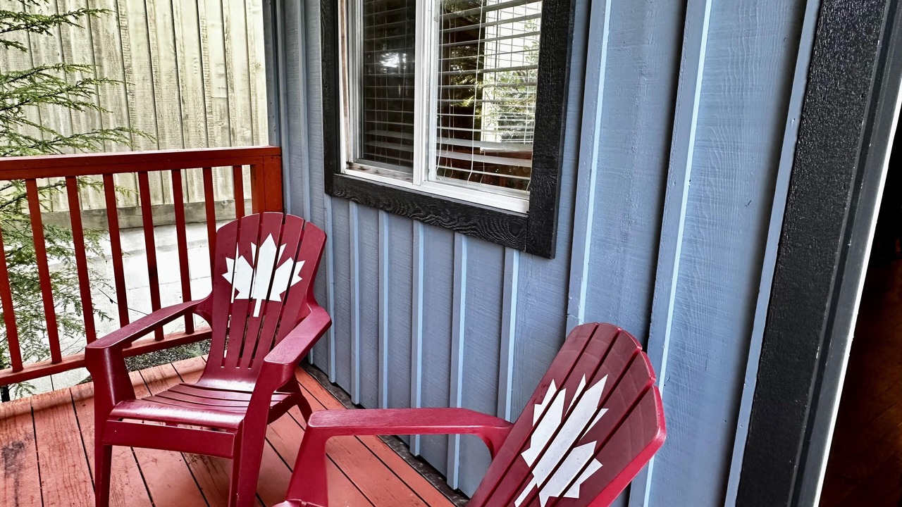 Photo of Patio Balcony in Ucluelet