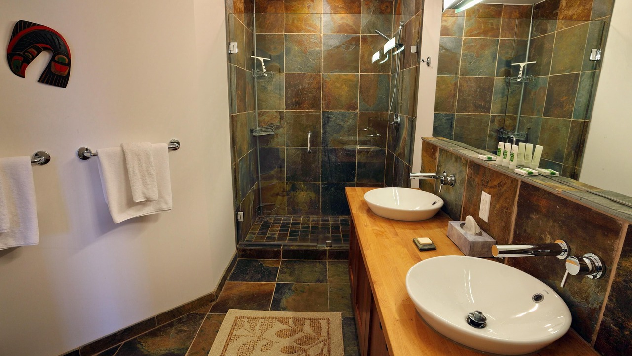 Photo of Bathroom in Ucluelet