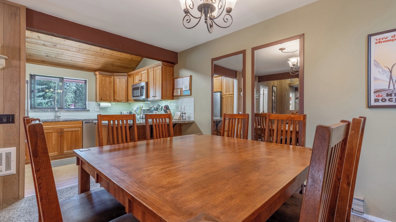 Photo of Bedroom in Mammoth Lakes