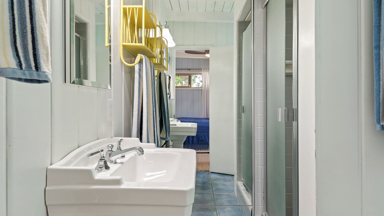 Photo of Bathroom in Carpinteria