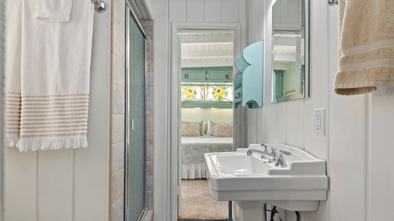 Photo of Bedroom in Carpinteria
