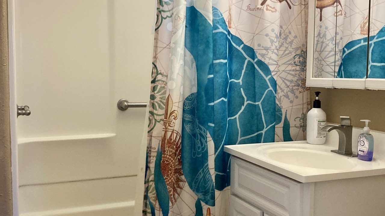 Photo of Bathroom in Avalon