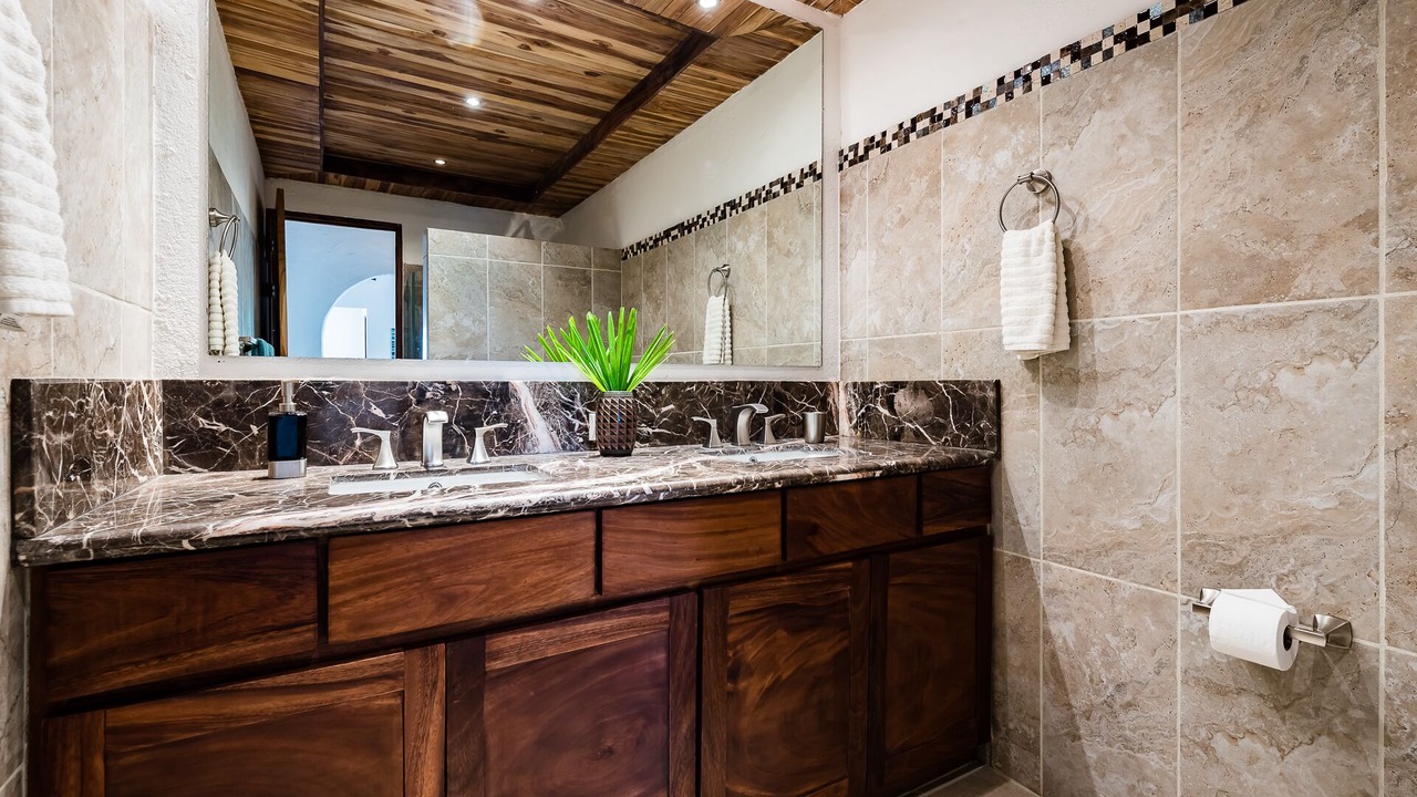 Photo of Bathroom in Palm Beach Estates