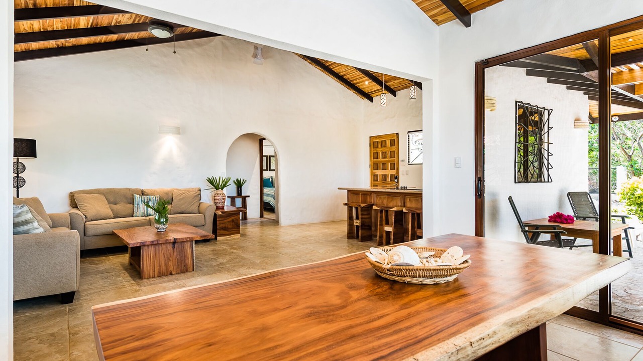 Photo of Livingroom in Palm Beach Estates