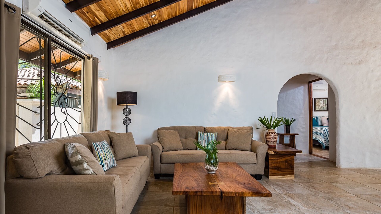 Photo of Livingroom in Palm Beach Estates