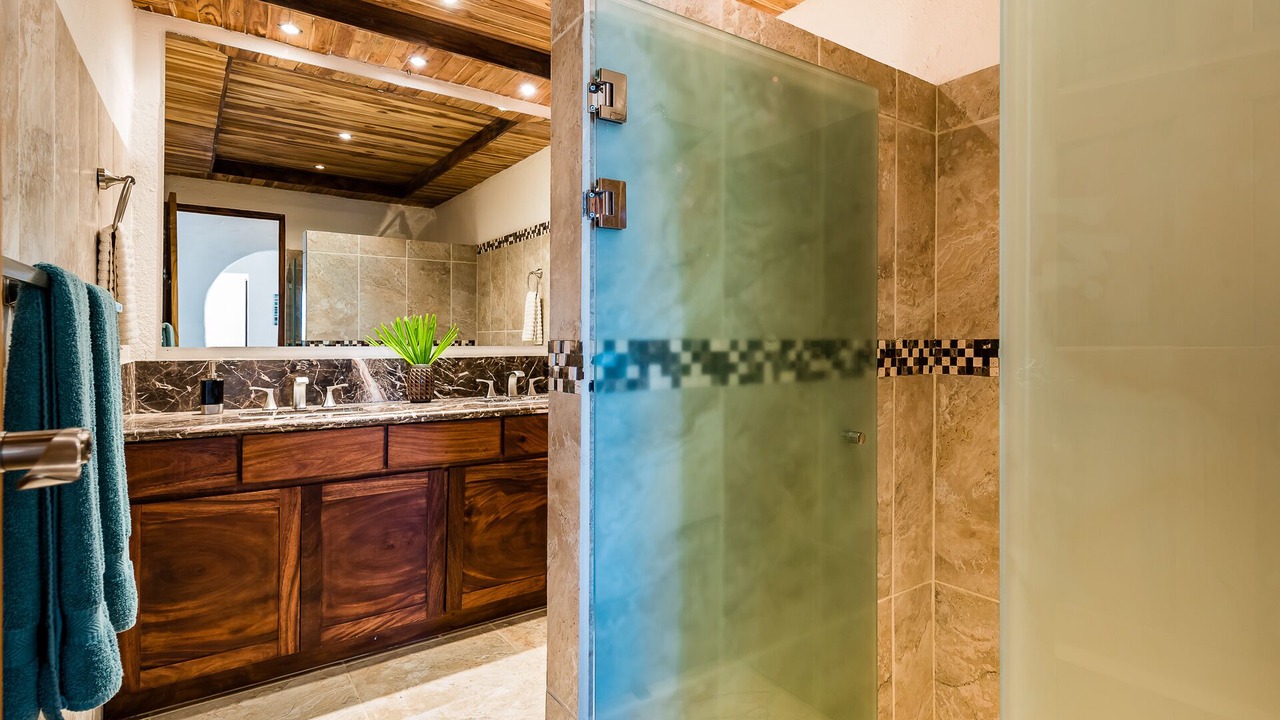 Photo of Bathroom in Palm Beach Estates