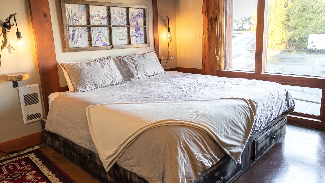 Photo of Bedroom in Ucluelet
