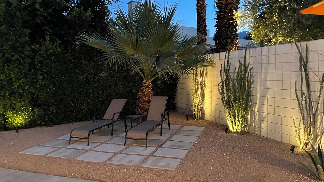 Photo of Patio Balcony in Araby Commons