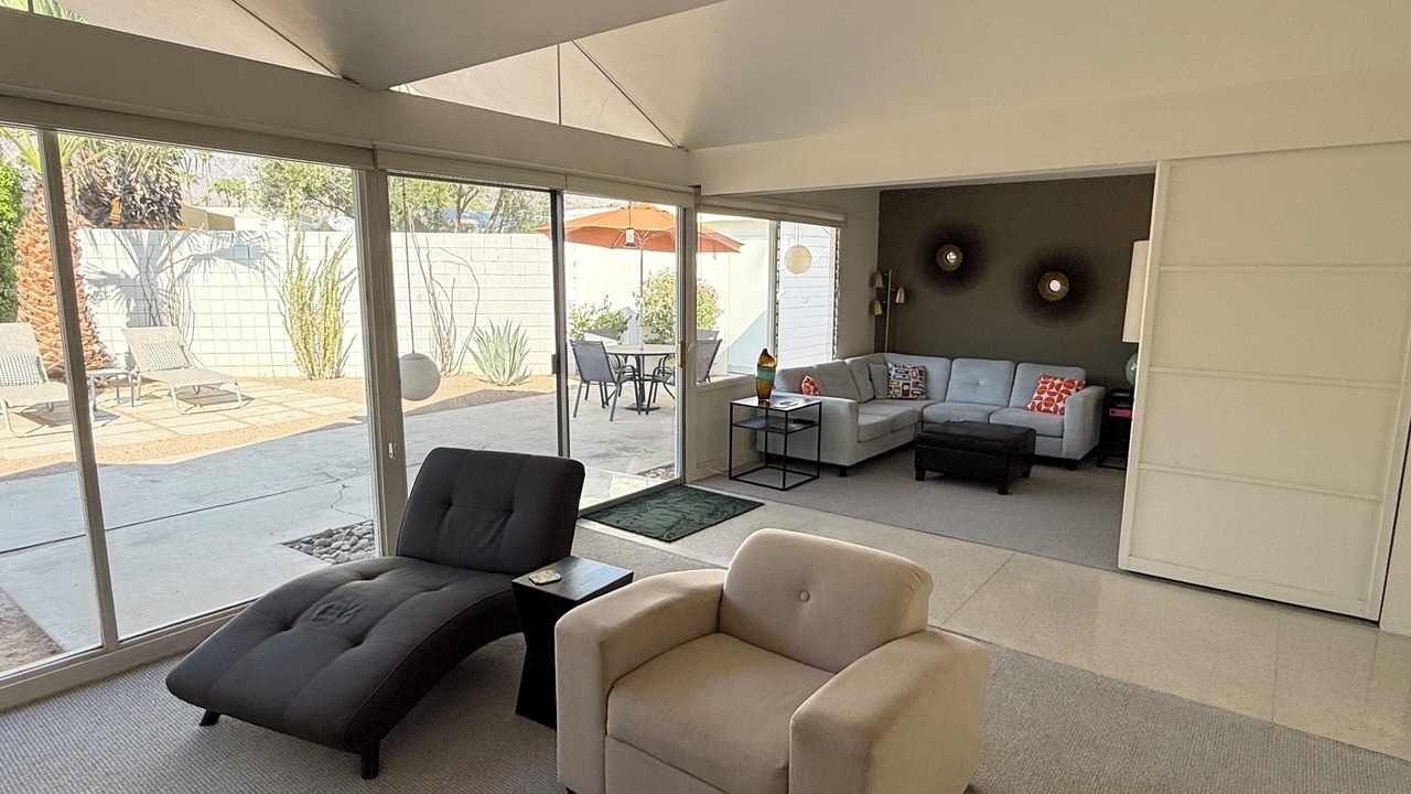 Photo of Livingroom in Araby Commons