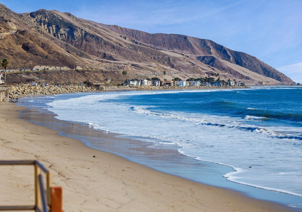 Photo of Others in Faria Beach