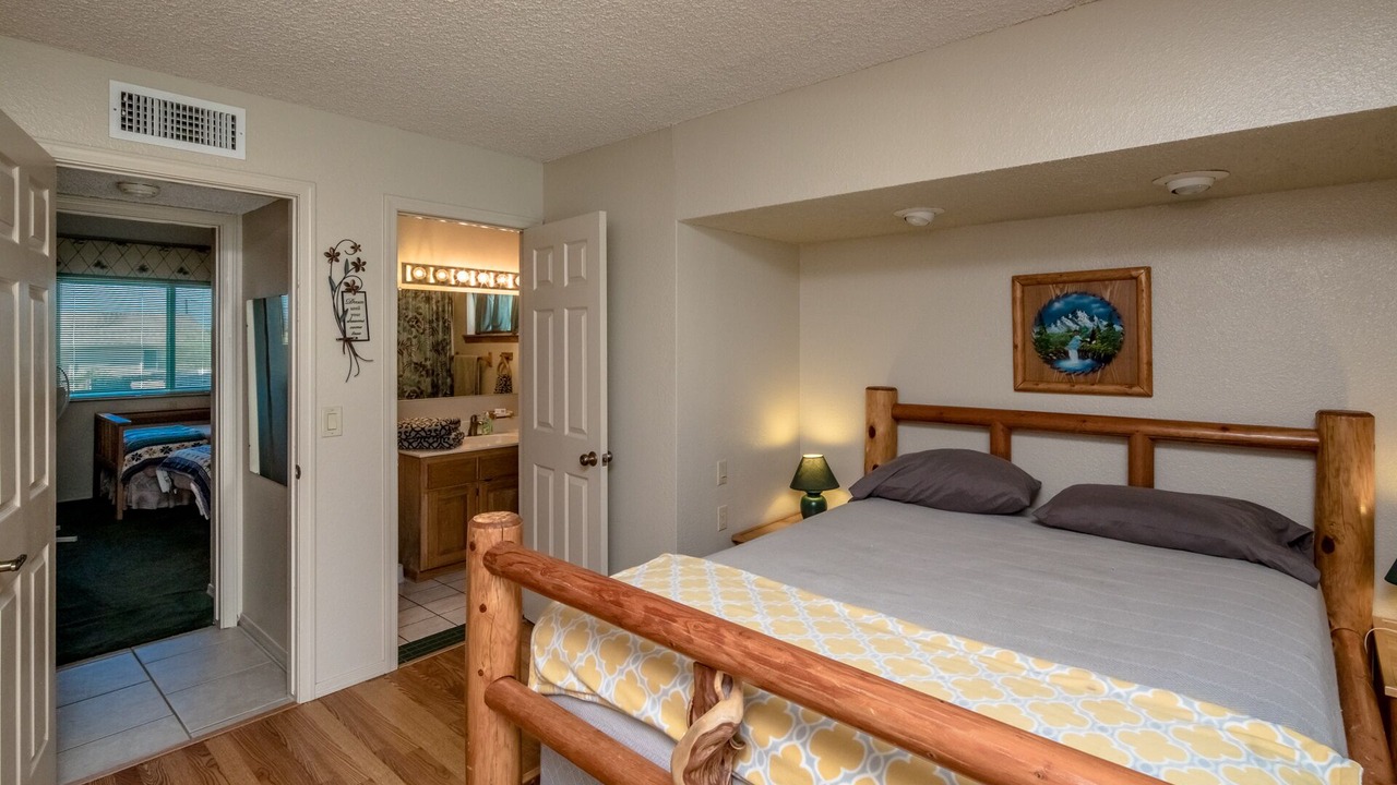 Photo of Bedroom in Lake Havasu City