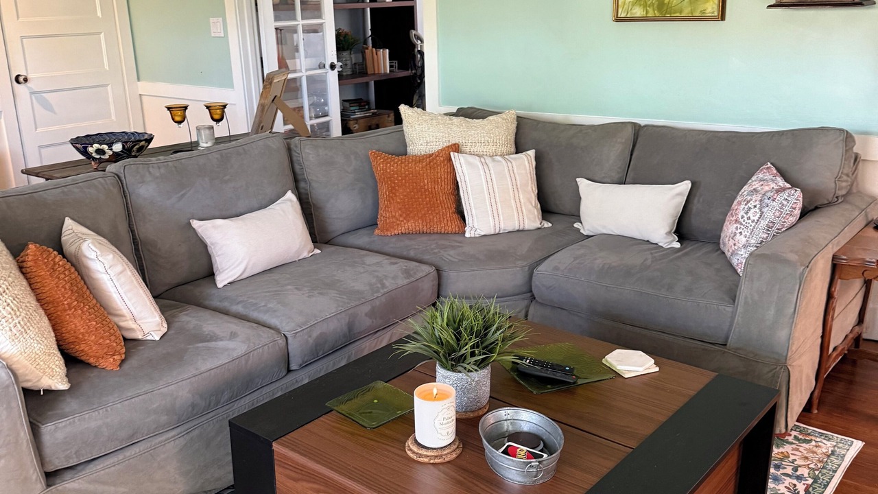 Photo of Livingroom in North Hollywood