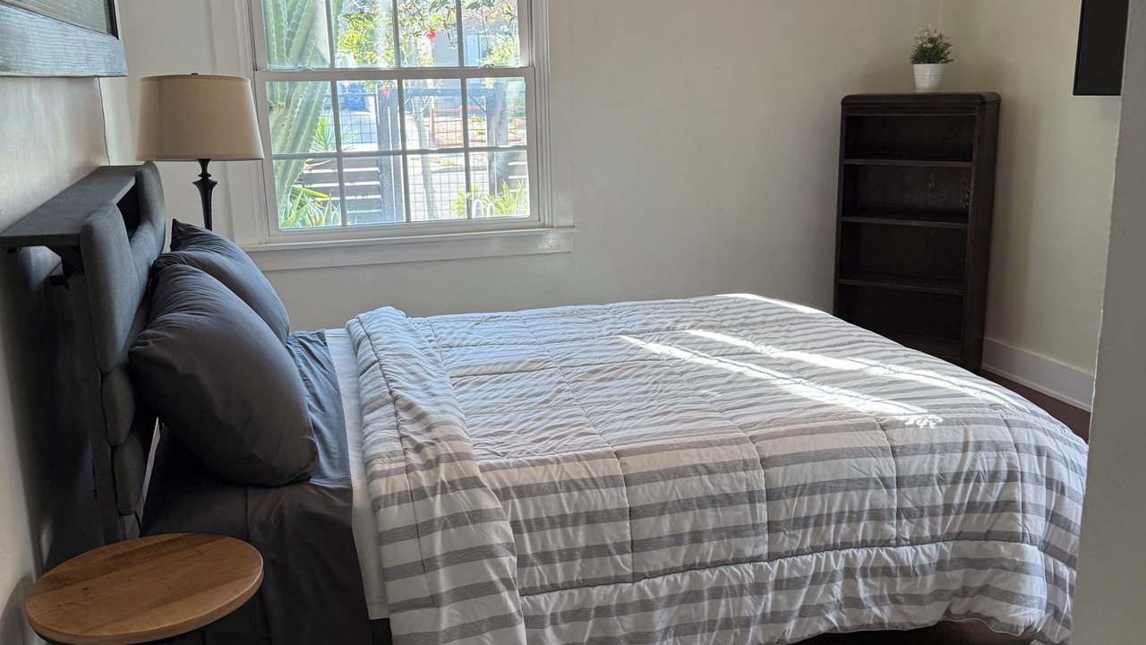 Photo of Bedroom in North Hollywood