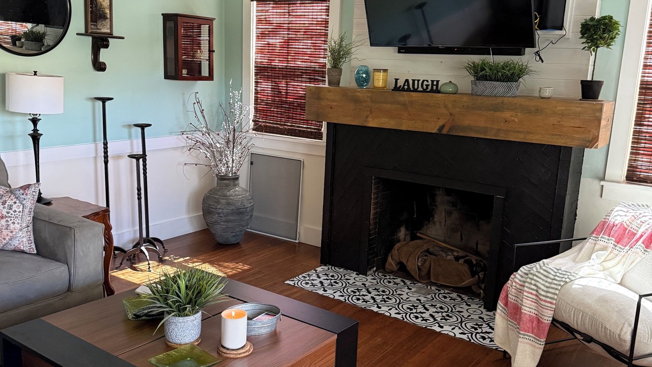 Photo of Livingroom in North Hollywood