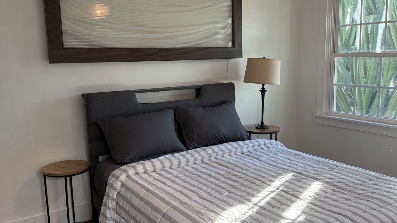 Photo of Bedroom in North Hollywood
