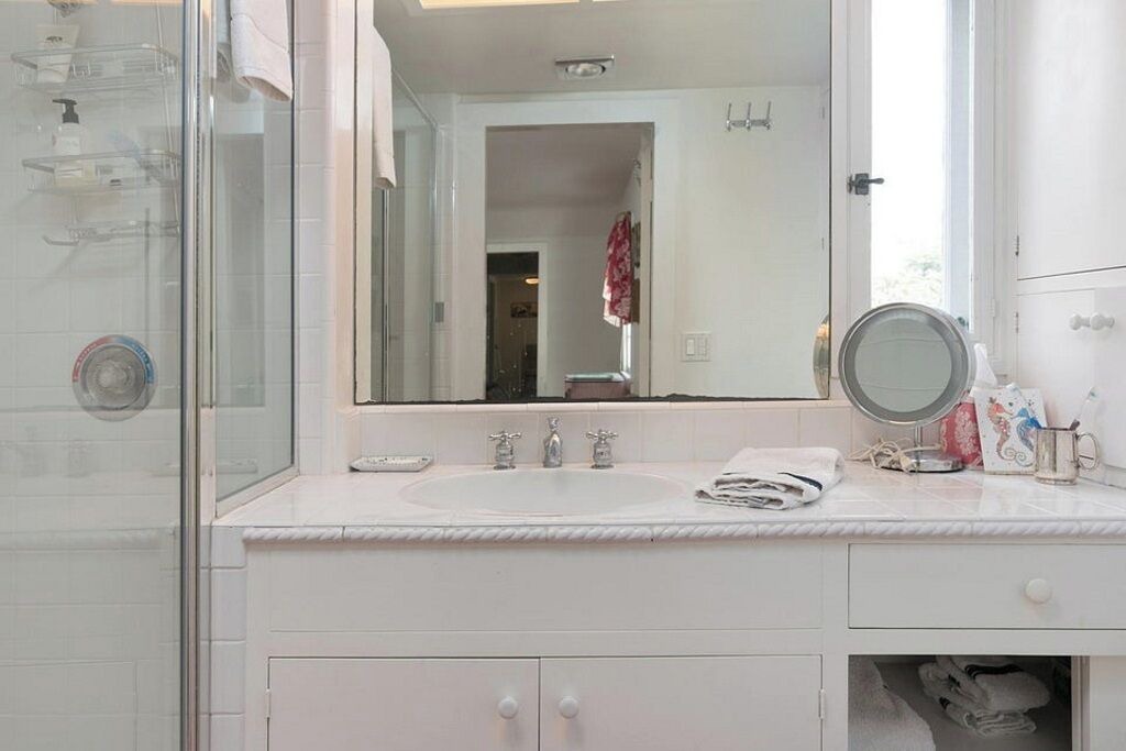 Photo of Bathroom in Carpinteria