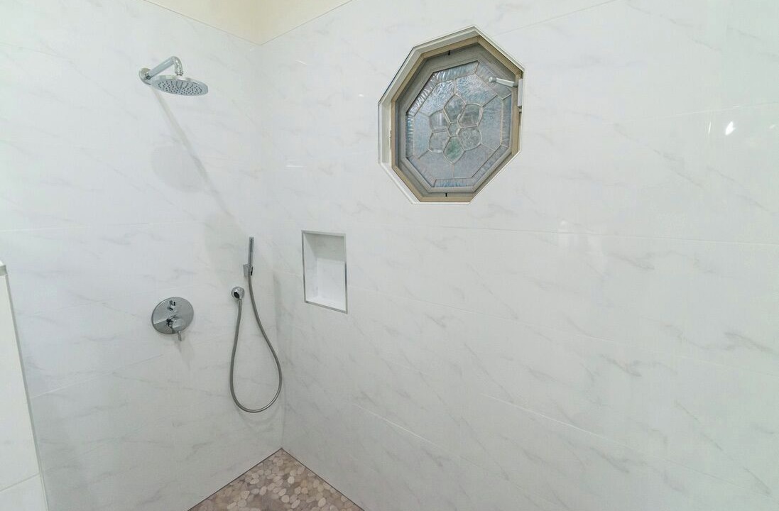 Photo of Bathroom in Thousand Oaks