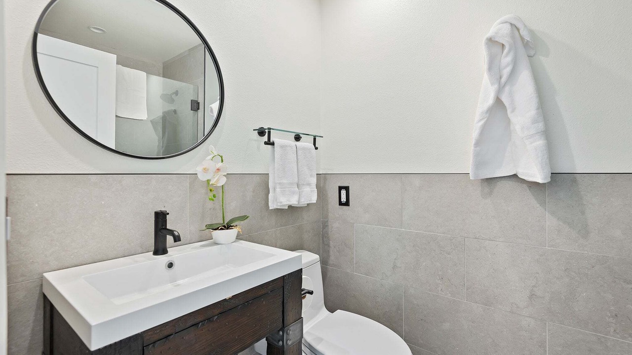Photo of Bathroom in Carpinteria