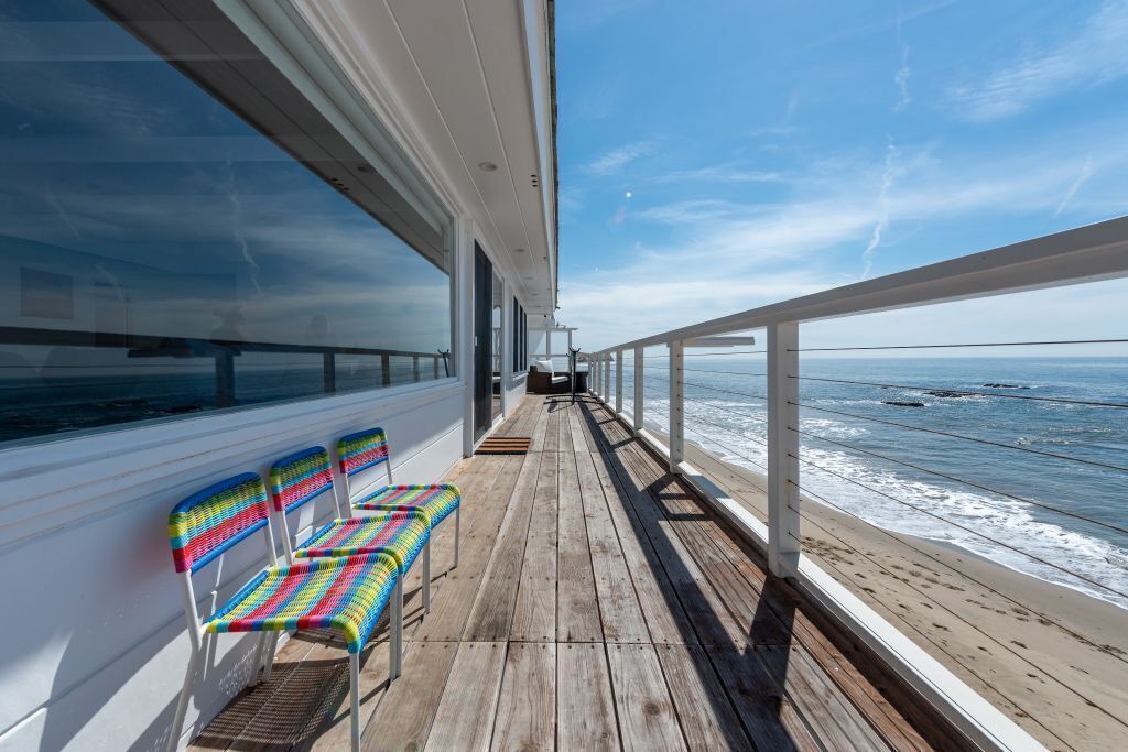 Photo of Patio Balcony in Central Malibu