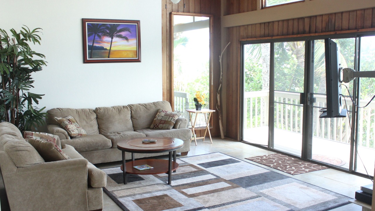 Photo of Livingroom in Waialua