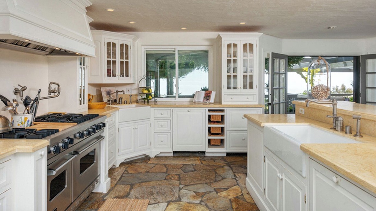 Photo of Kitchen in Central Malibu
