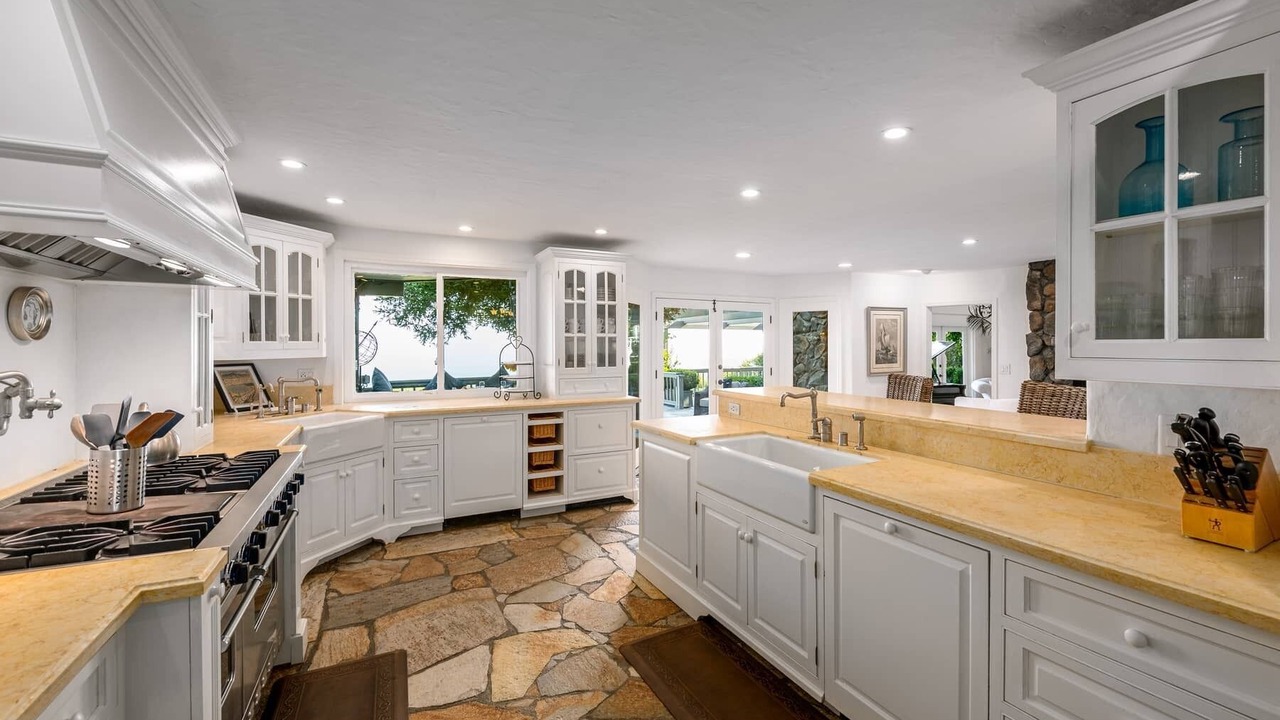 Photo of Kitchen in Central Malibu