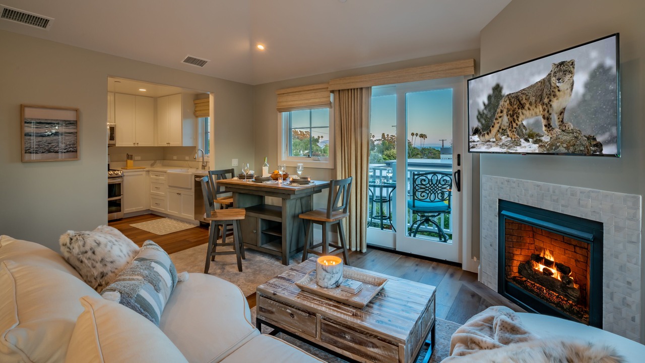 Photo of Livingroom in East Mesa