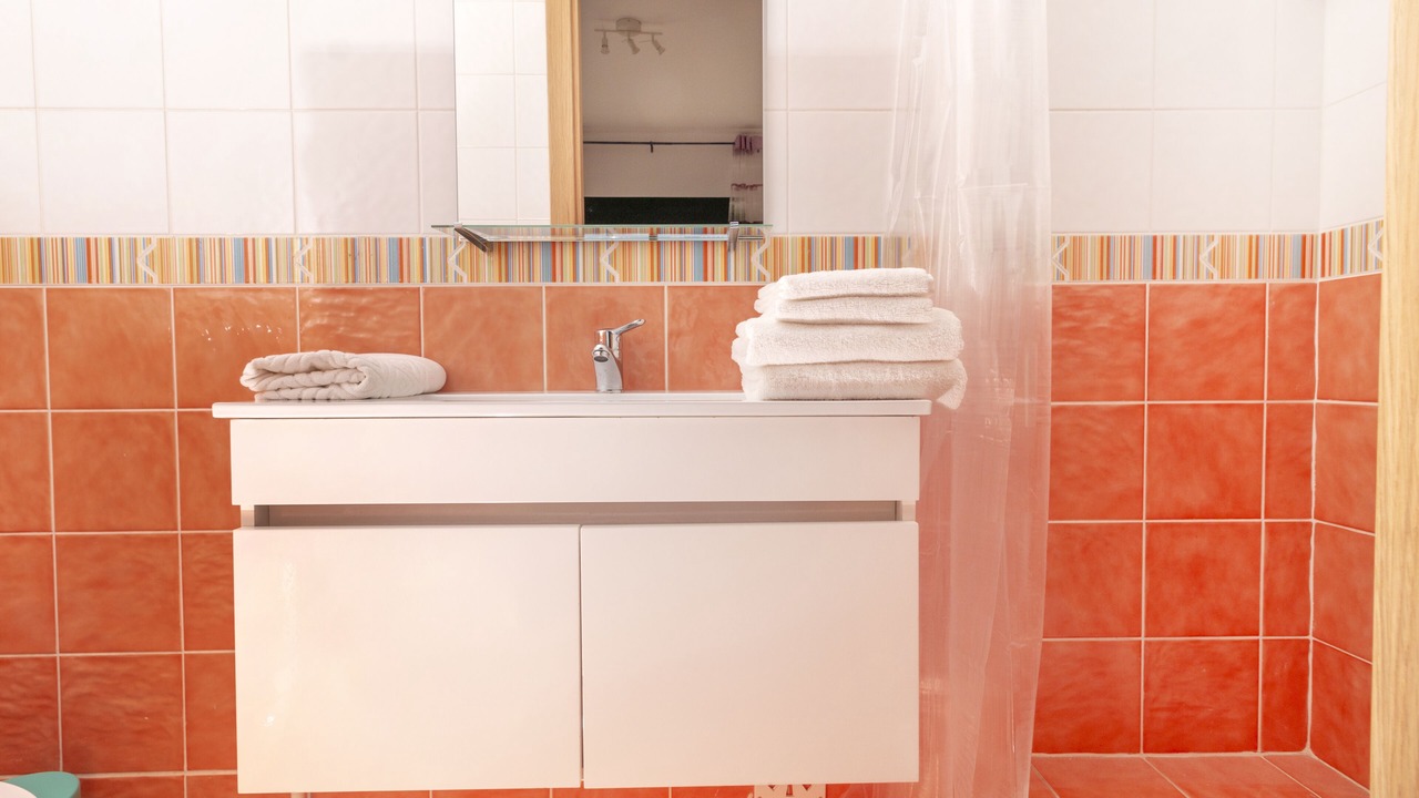 Photo of Bathroom in Retur