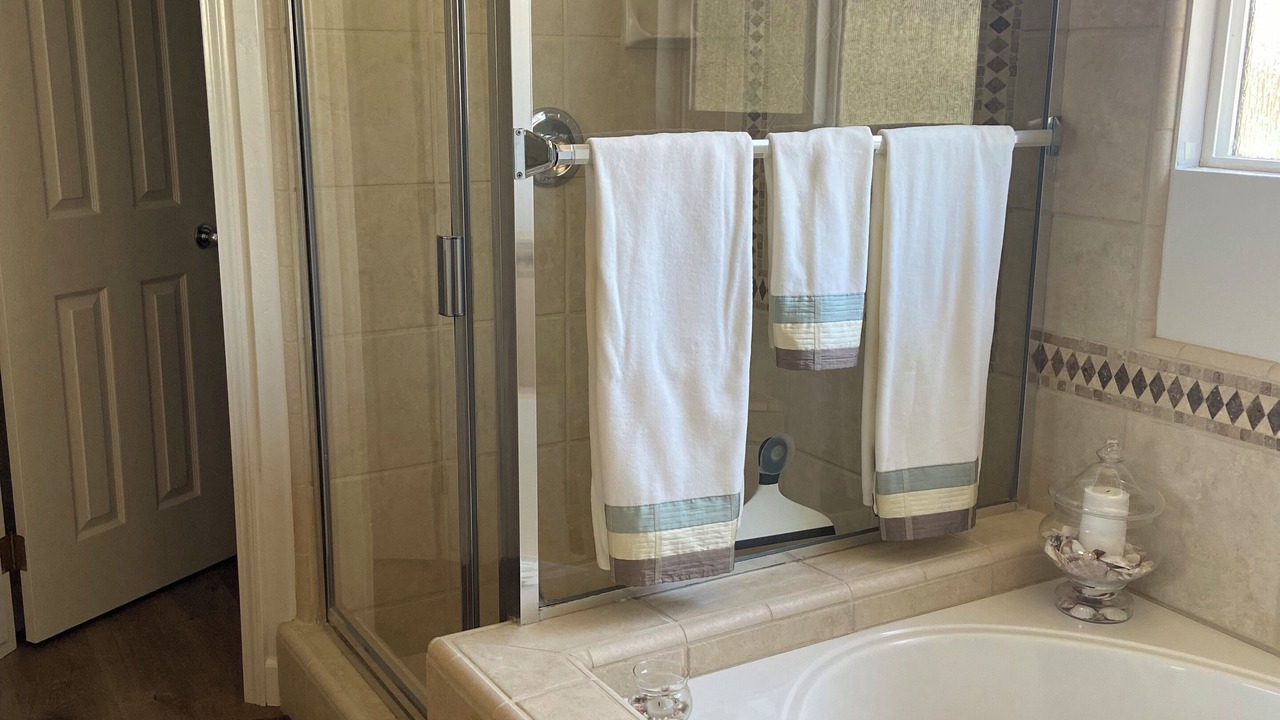 Photo of Bathroom in Callender