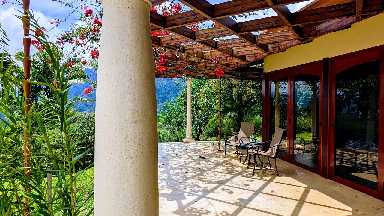 Photo of Patio Balcony in Ciudad Cortes