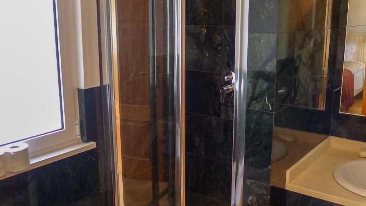 Photo of Bathroom in Quarteira
