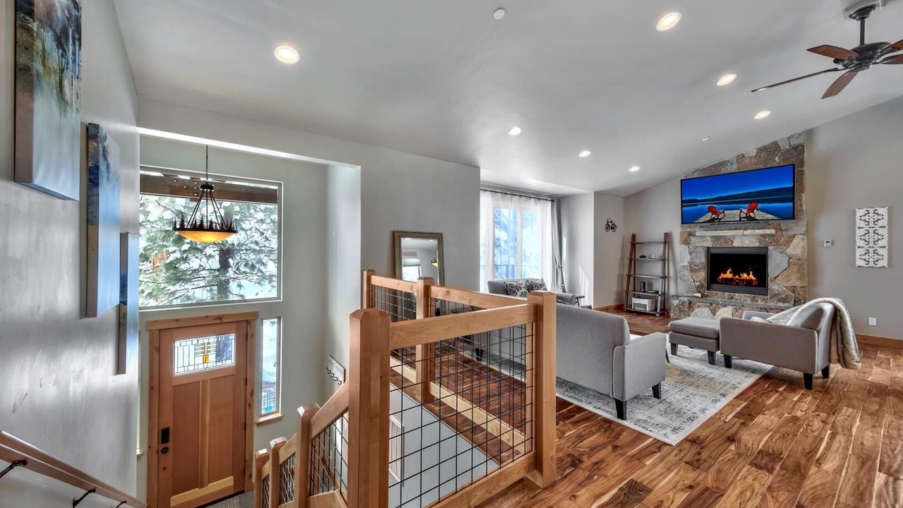 Photo of Livingroom in Tahoe Paradise