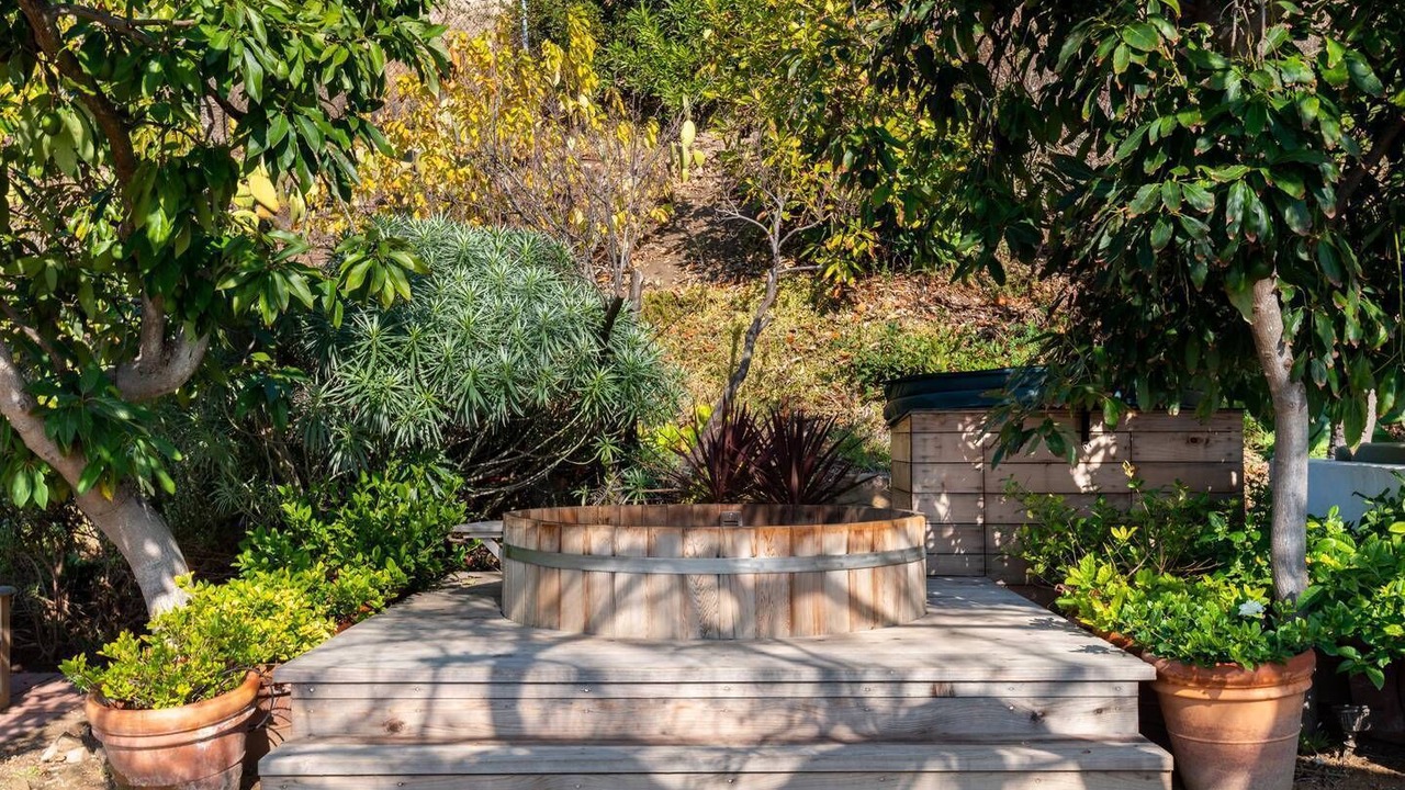 Photo of Outdoor in Eastern Malibu