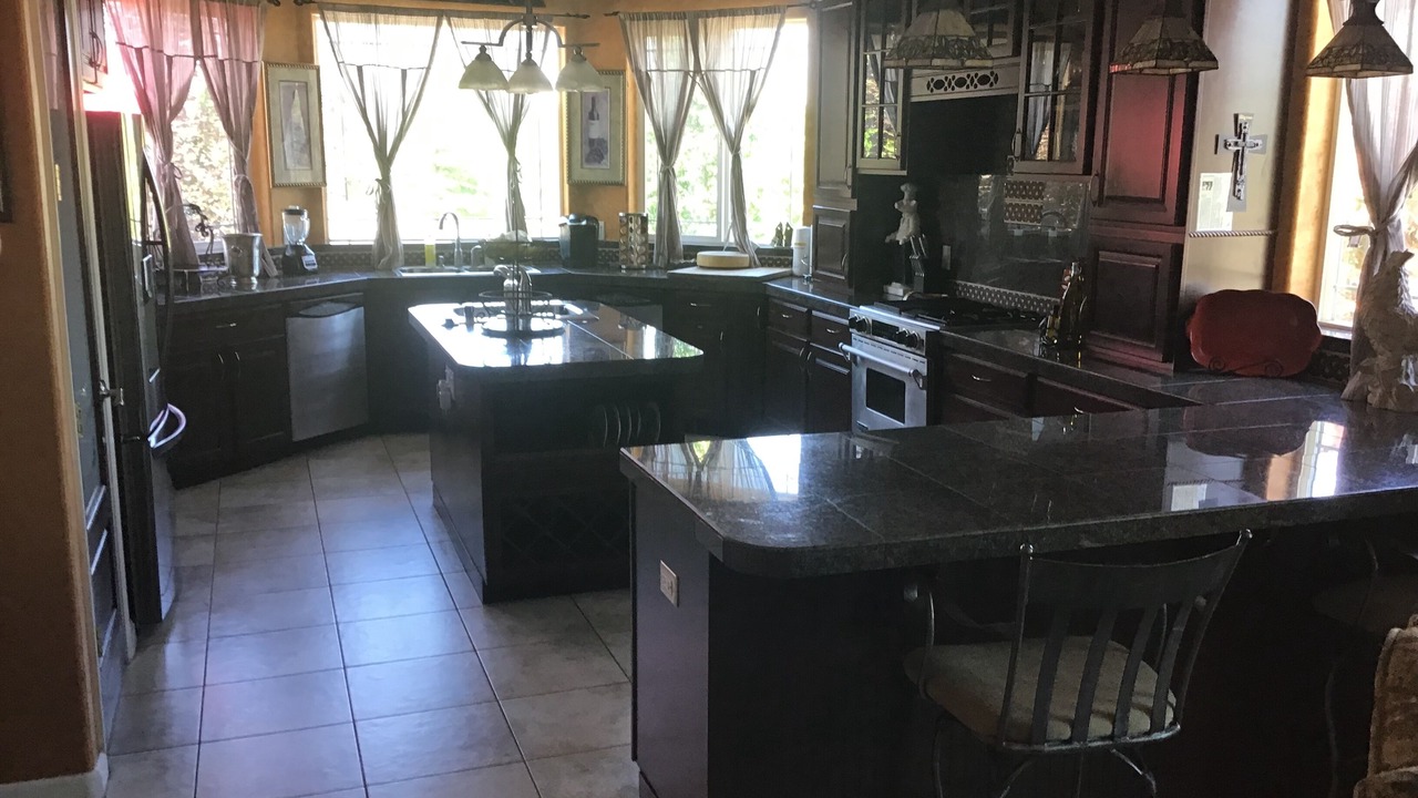 Photo of Kitchen in West University