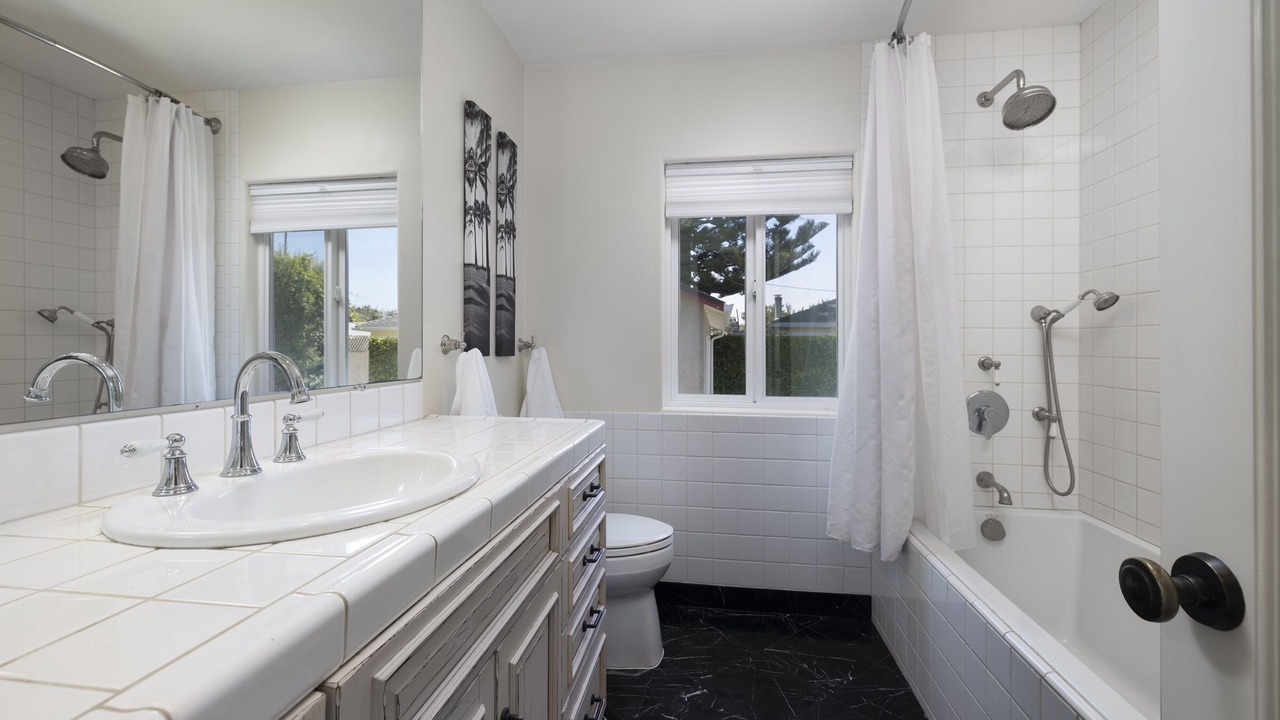 Photo of Bathroom in West Mesa